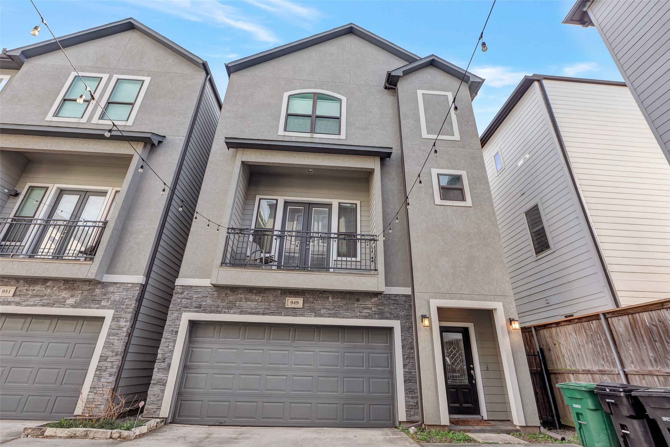 949 W 23rd Street Houston TX 77008