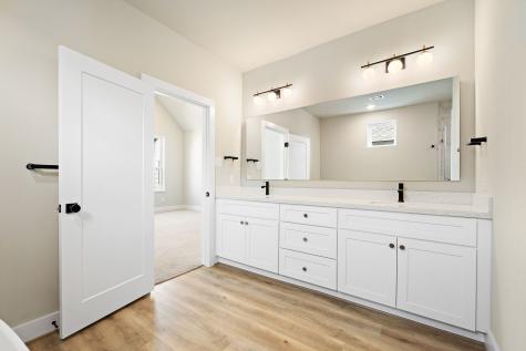 5831 Francis Oak Place Houston TX 77091