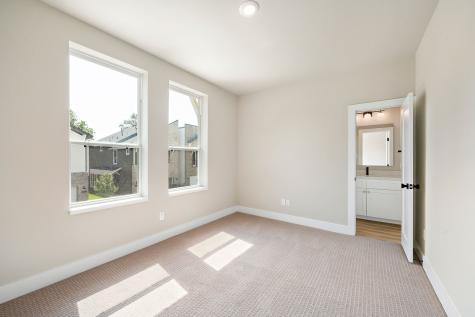 5831 Francis Oak Place Houston TX 77091