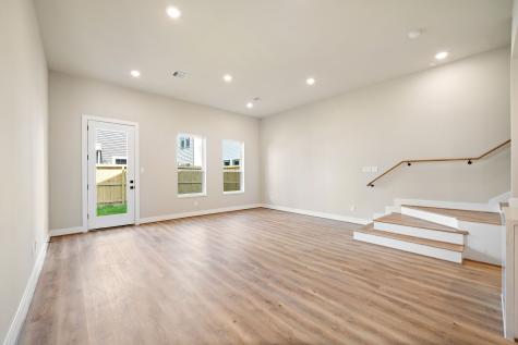 5831 Francis Oak Place Houston TX 77091