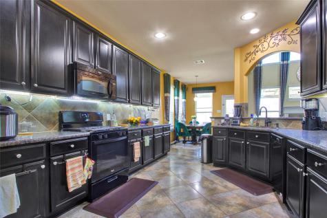 1242 S Maple Drive Katy TX 77493