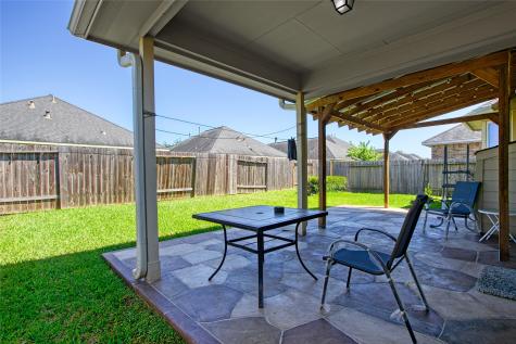 1242 S Maple Drive Katy TX 77493