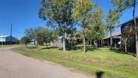 12018 Sandpiper Road Angleton TX 77515