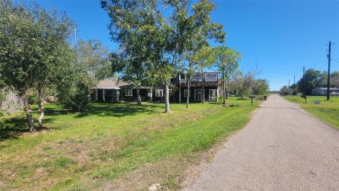 12018 Sandpiper Road Angleton TX 77515