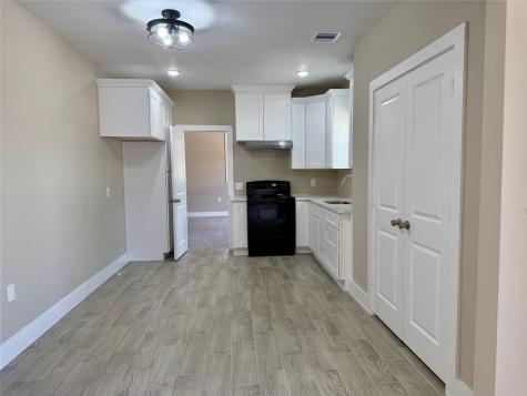 1816 Ryon Street Houston TX 77009