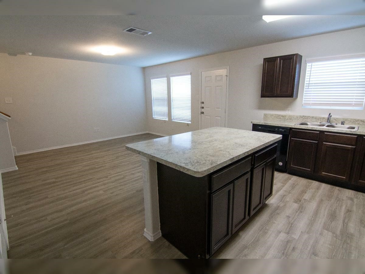 3914 Silver Ranch Road Houston TX 77014