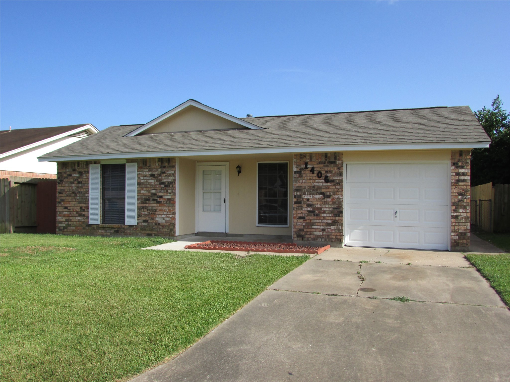 1406 Middle Park Street Pasadena TX 77504