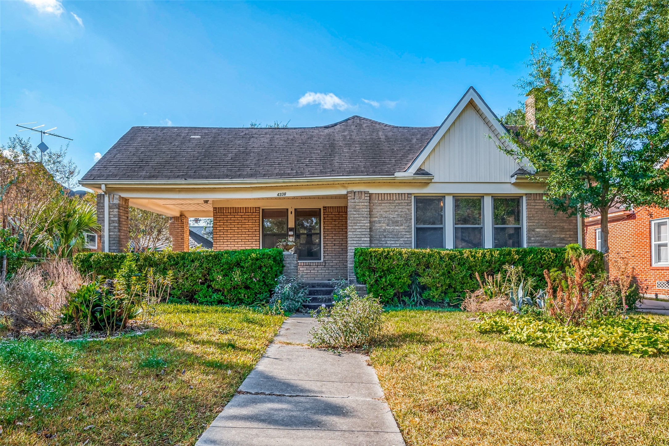 4338 Pease Street Houston TX 77023