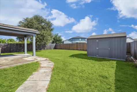 668 NW Crossing Drive New Braunfels TX 78130
