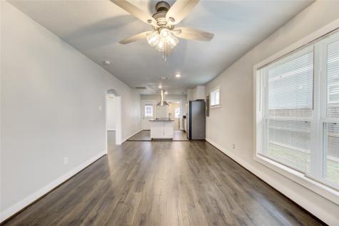 1206 Aurora Street B Houston TX 77009