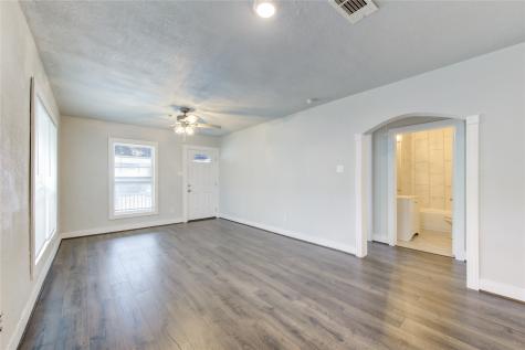 1206 Aurora Street B Houston TX 77009