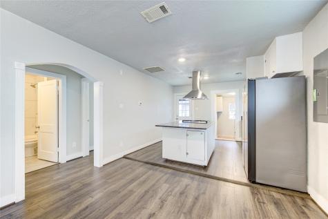 1206 Aurora Street B Houston TX 77009