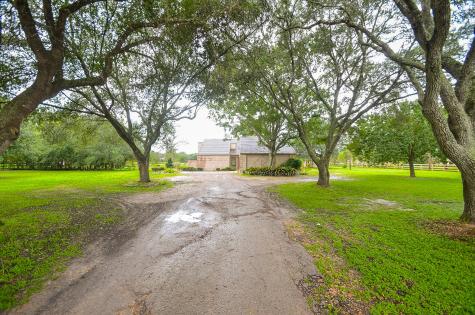 10511 Hidden Lake Lane Richmond TX 77406