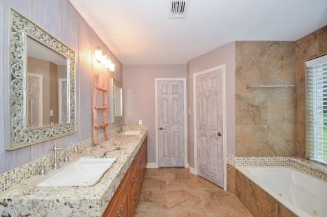 10511 Hidden Lake Lane Richmond TX 77406