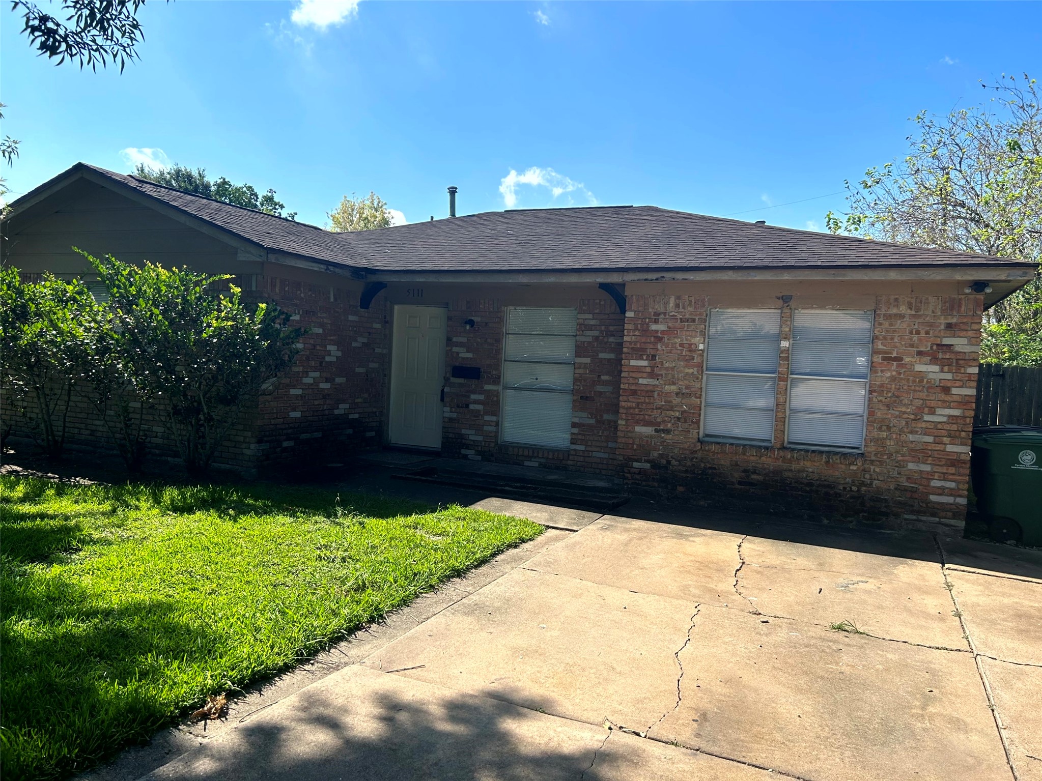 5111 Boynton Drive Houston TX 77045