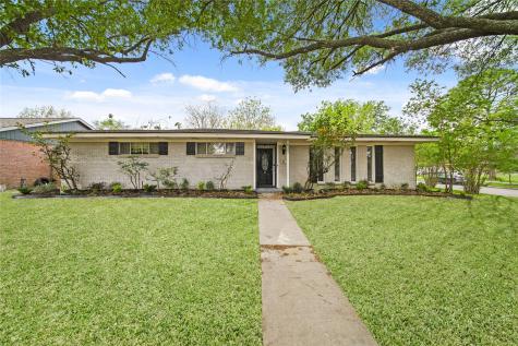 8302 Braeburn Valley Drive Houston TX 77074