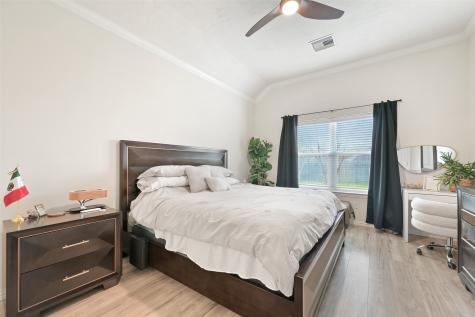25615 Crisp Spring Lane Spring TX 77373