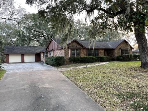 2101 Oakwood Drive Lake Jackson TX 77566