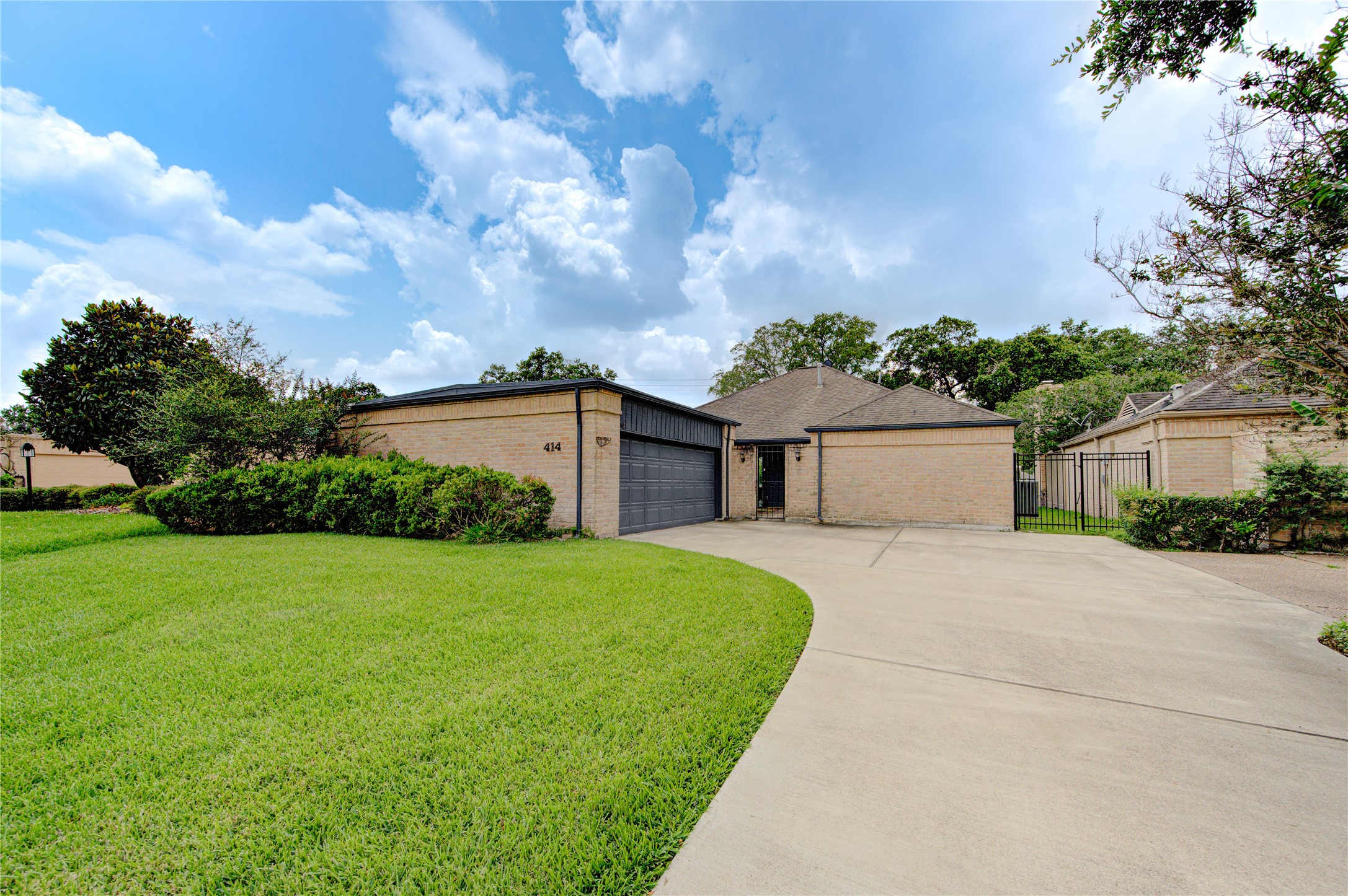 414 Fox Briar Lane Sugar Land TX 77478