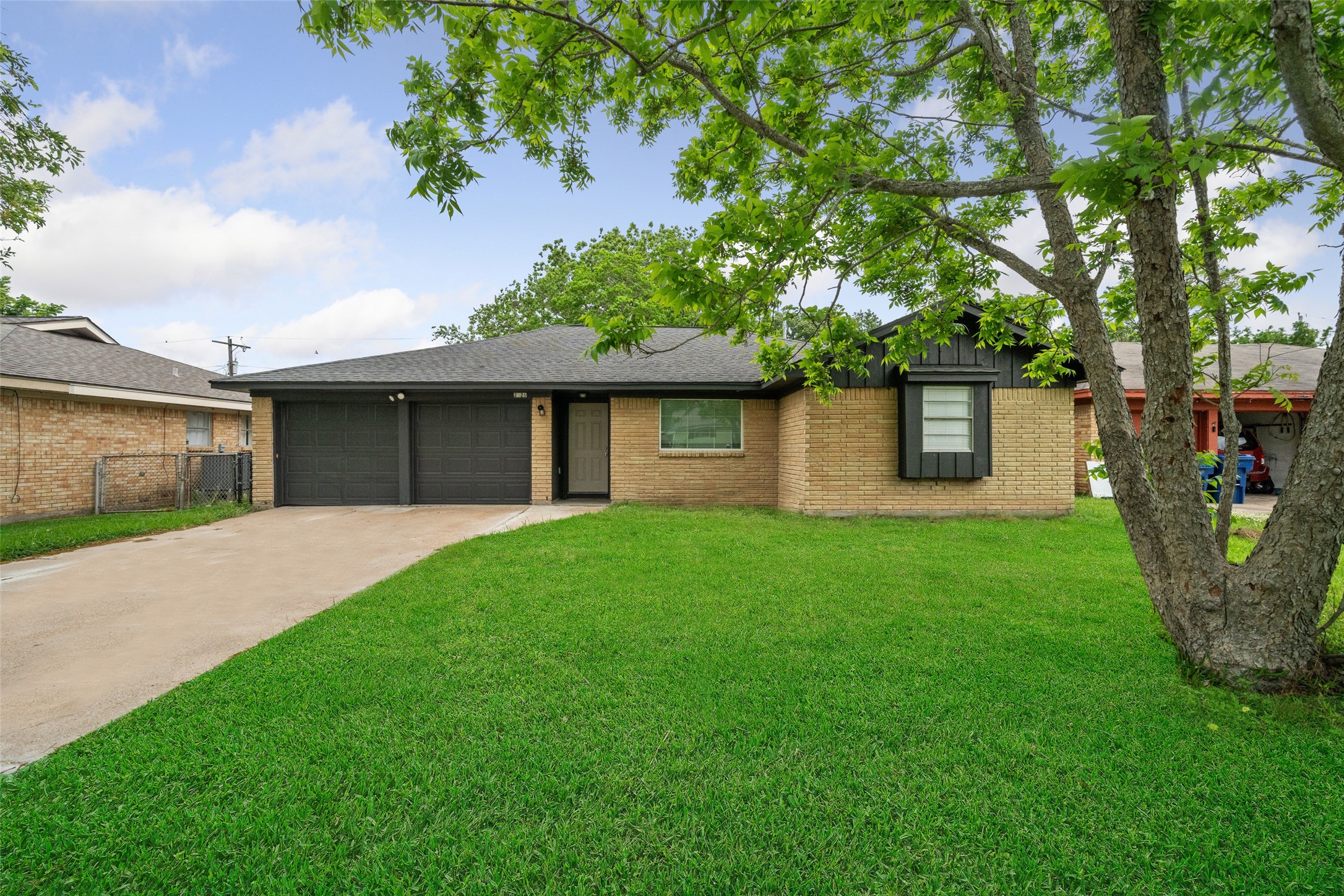 2326 20th Avenue N Texas City TX 77590
