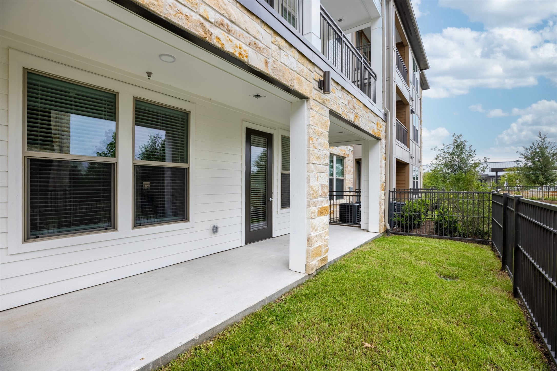 9302 Fry Road B2y-618 Cypress TX 77433