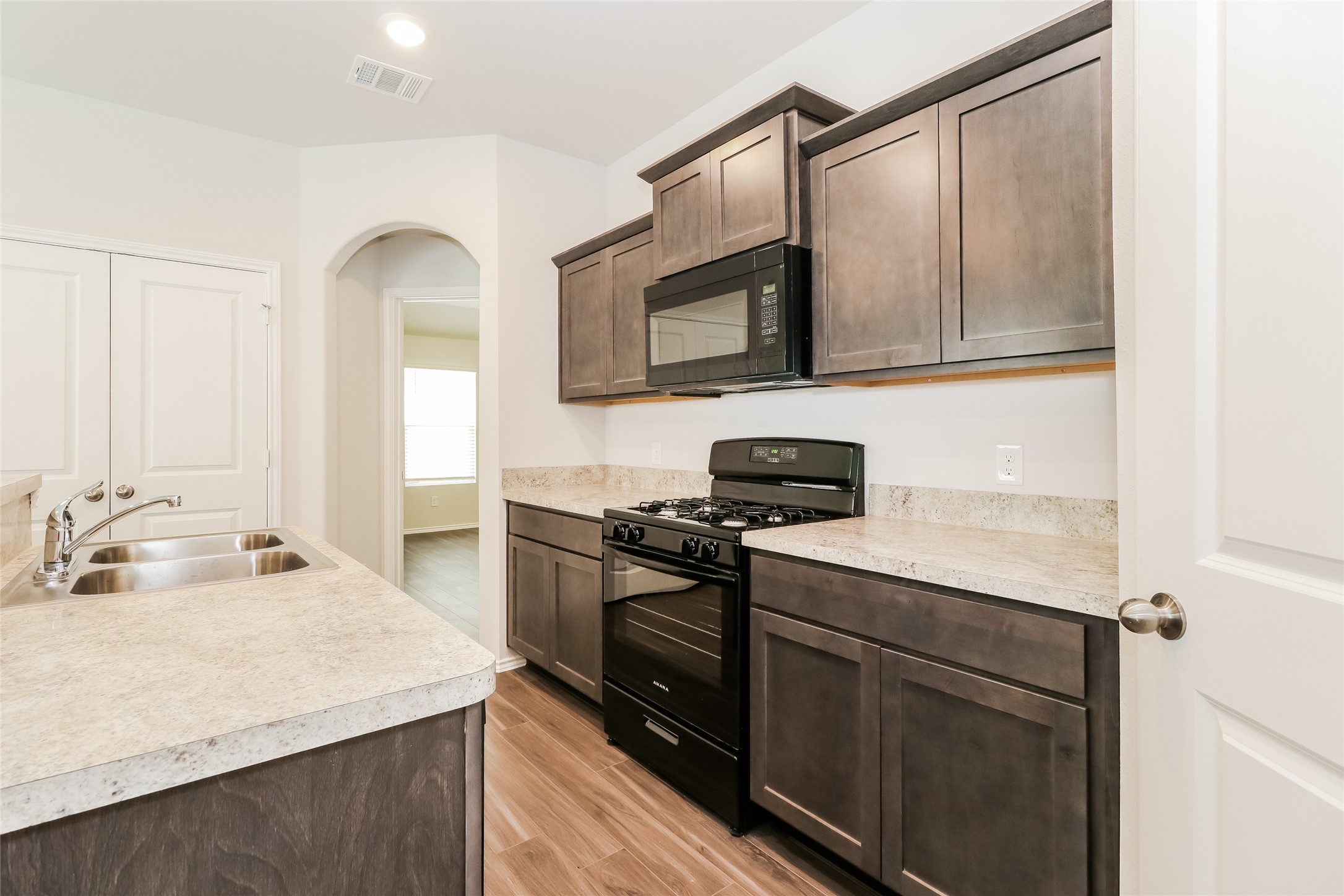 2031 Emmons Cliff Trail Conroe TX 77301
