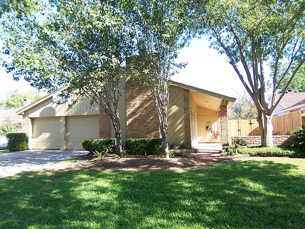 3039 Sam Houston Drive Sugar Land TX 77479
