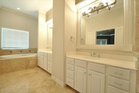 127 Tuam Street Houston TX 77006
