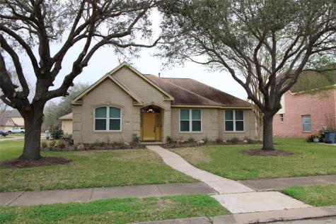 51 Cranberry Court Lake Jackson TX 77566