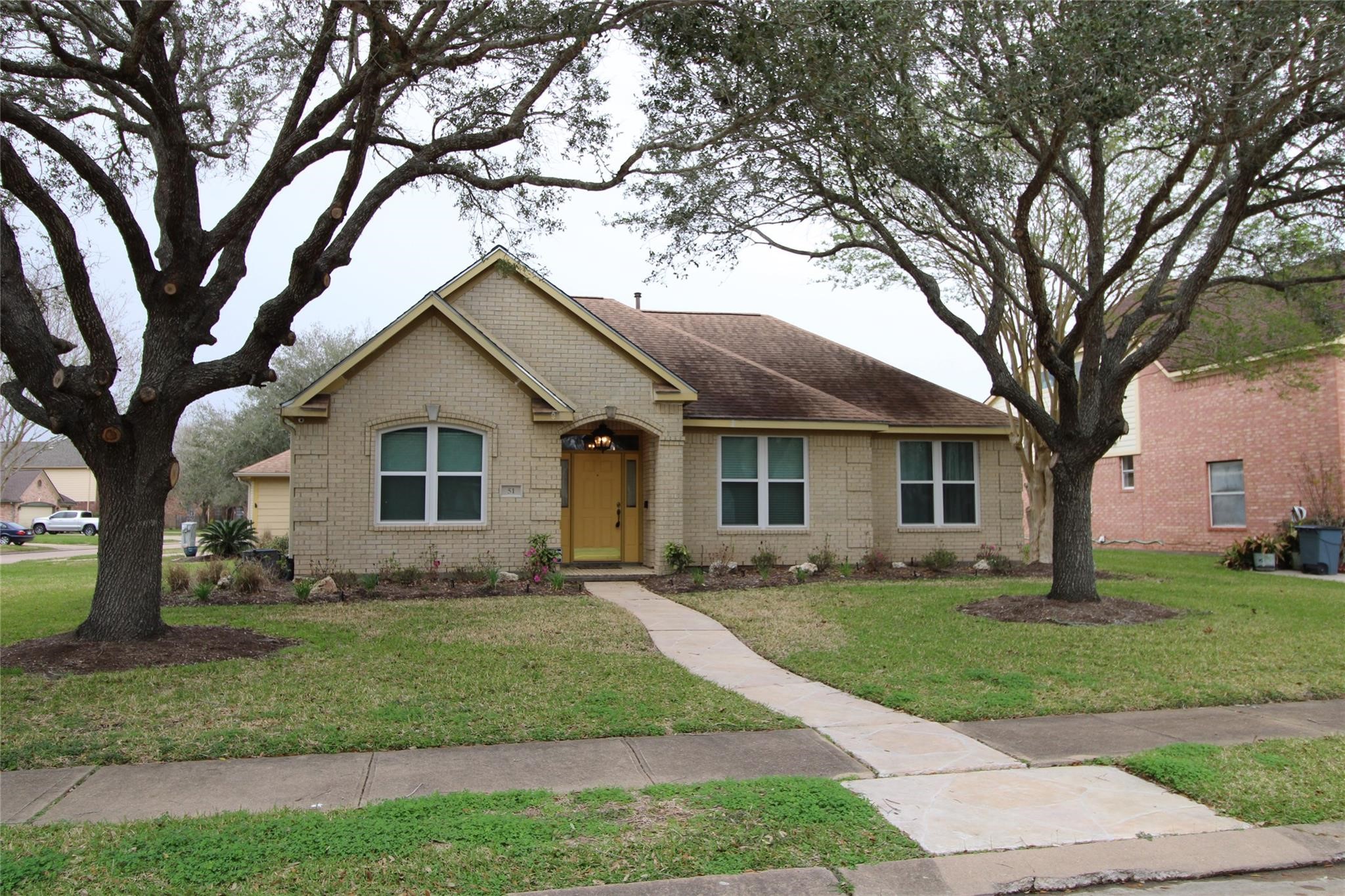 51 Cranberry Court Lake Jackson TX 77566
