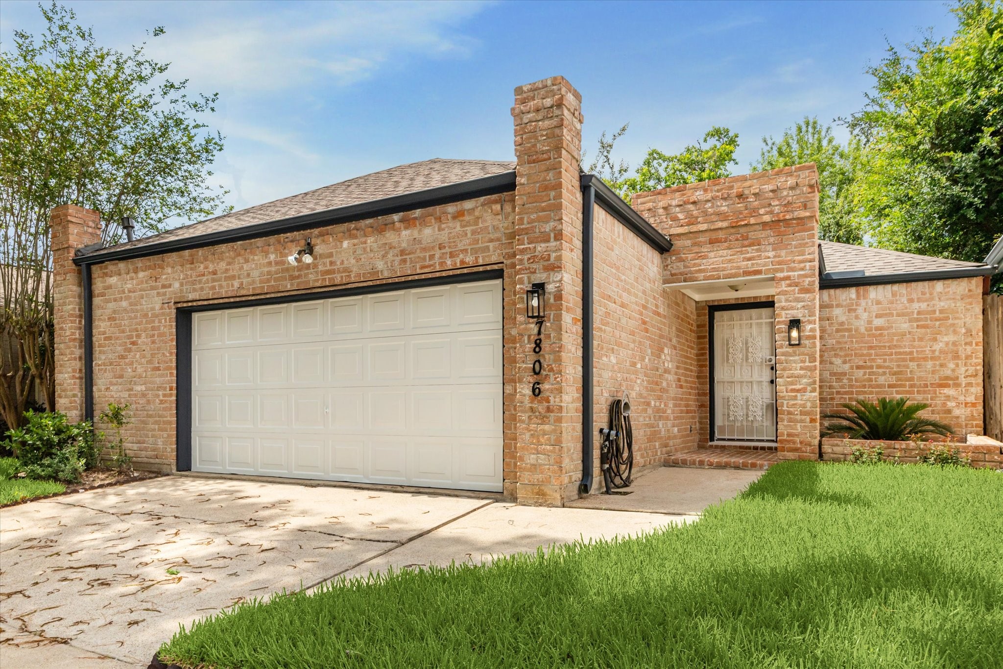 7806 Rollingbrook Drive Houston TX 77071