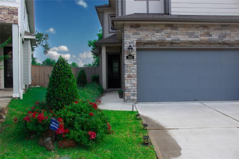 206 Fulton Station Drive Houston TX 77009