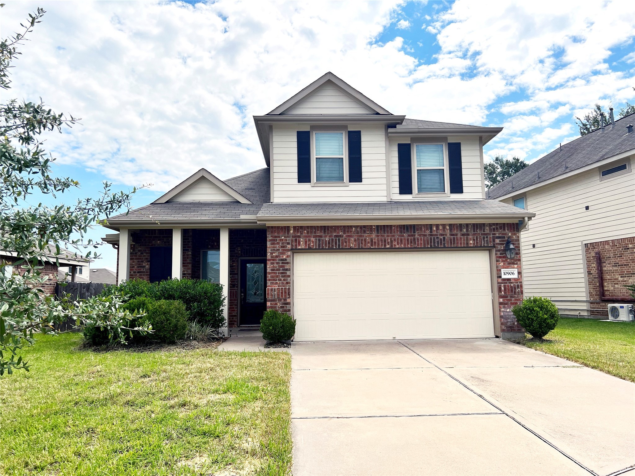 10906 Whistlers Cottage Court Houston TX 77088