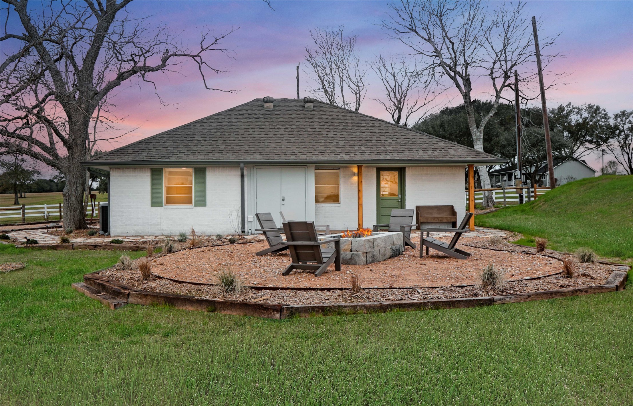 9252 Fm 949 Cat Spring TX 78933