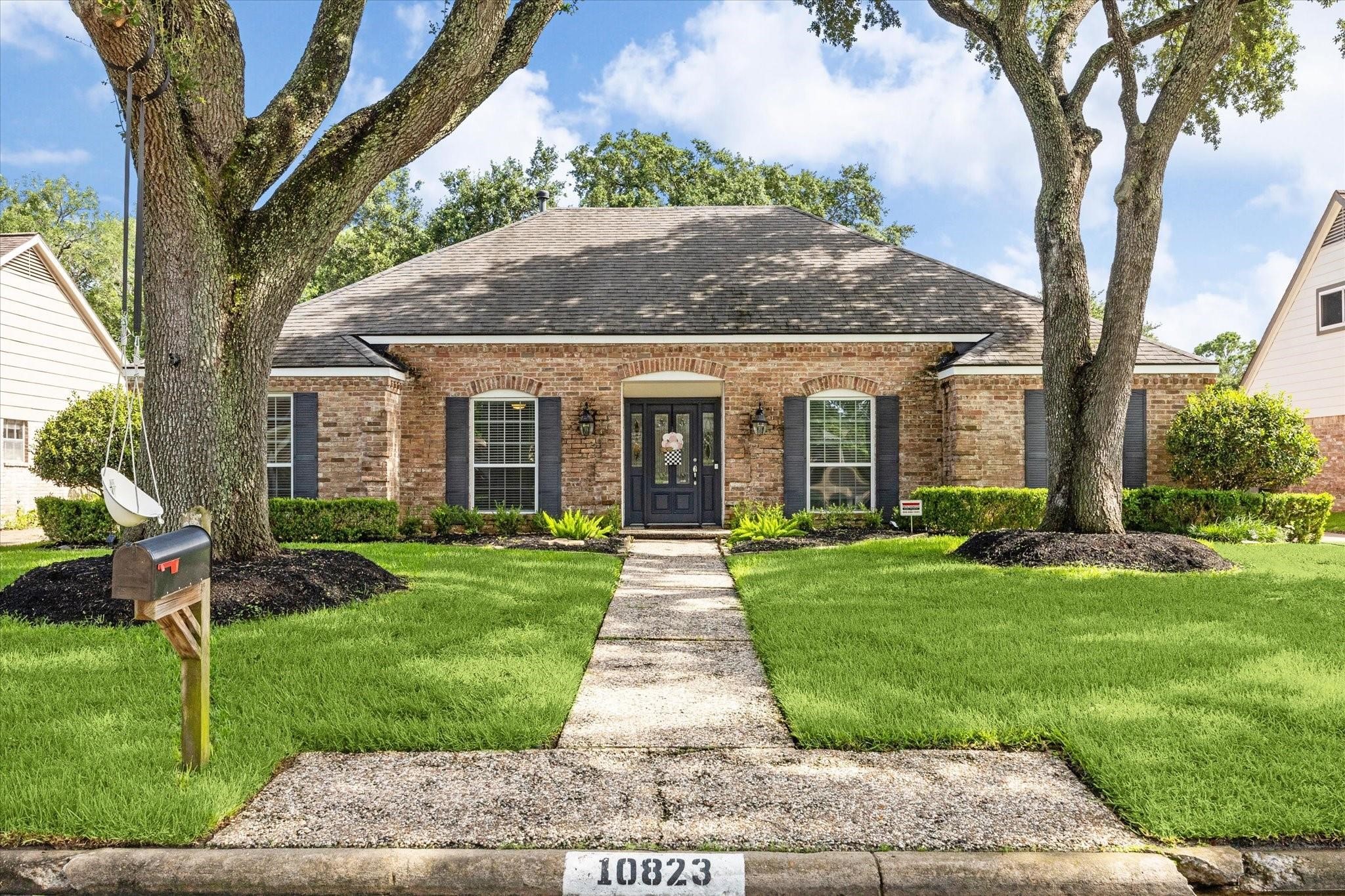 10823 Piping Rock Lane Houston TX 77042