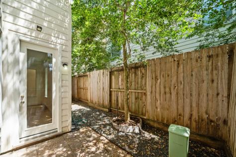 2743 Sherwin Street Houston TX 77007