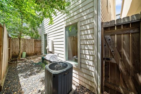 2743 Sherwin Street Houston TX 77007
