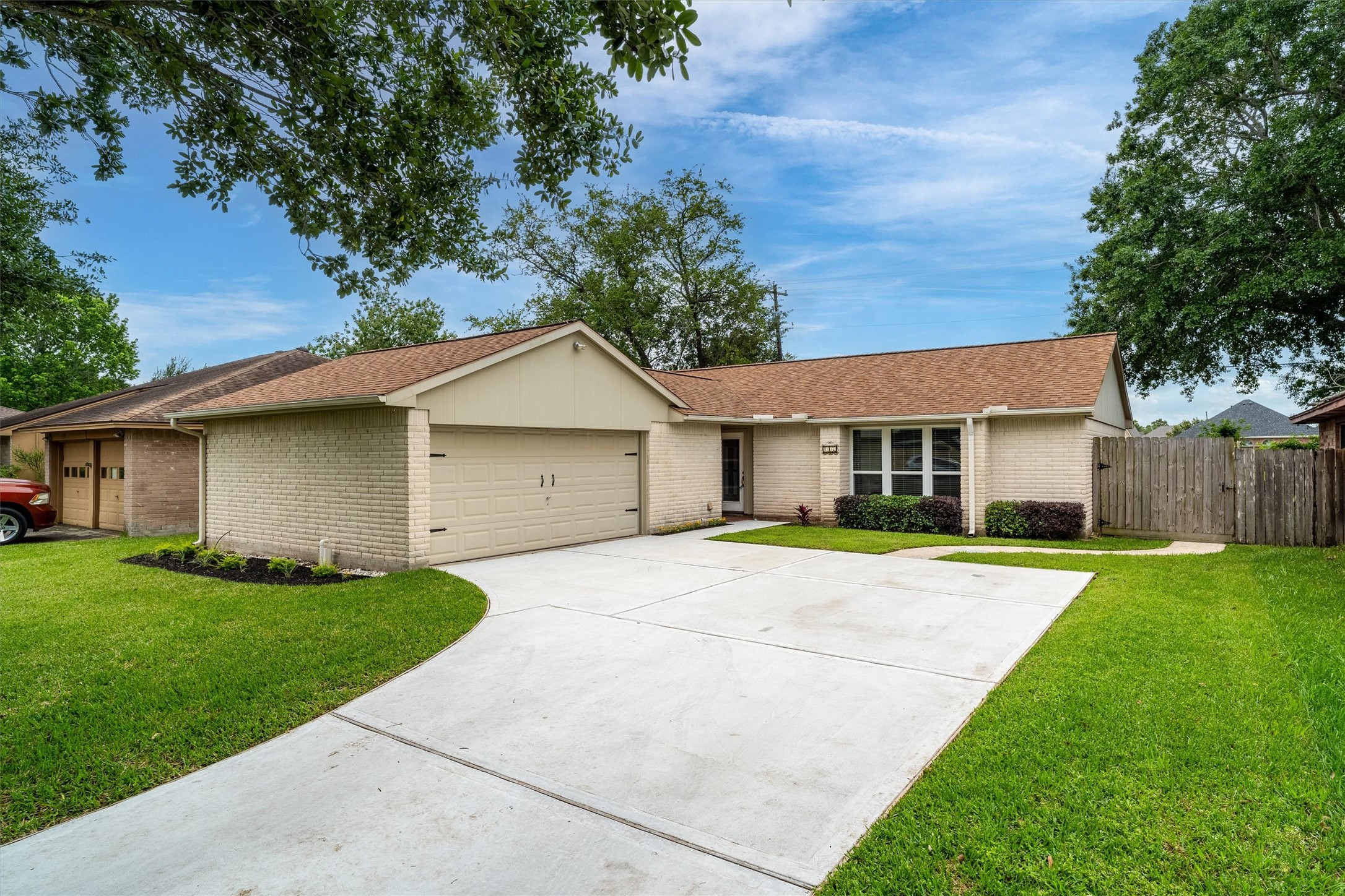 217 Glen Haven Drive League City TX 77573