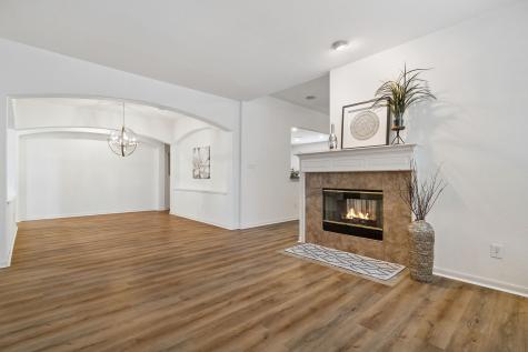 66 N Creekmist Place Conroe TX 77385