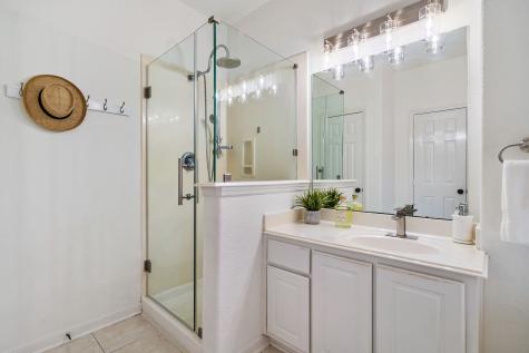 66 N Creekmist Place Conroe TX 77385