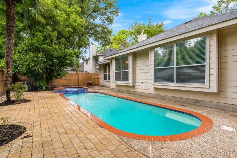 66 N Creekmist Place Conroe TX 77385