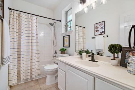 66 N Creekmist Place Conroe TX 77385