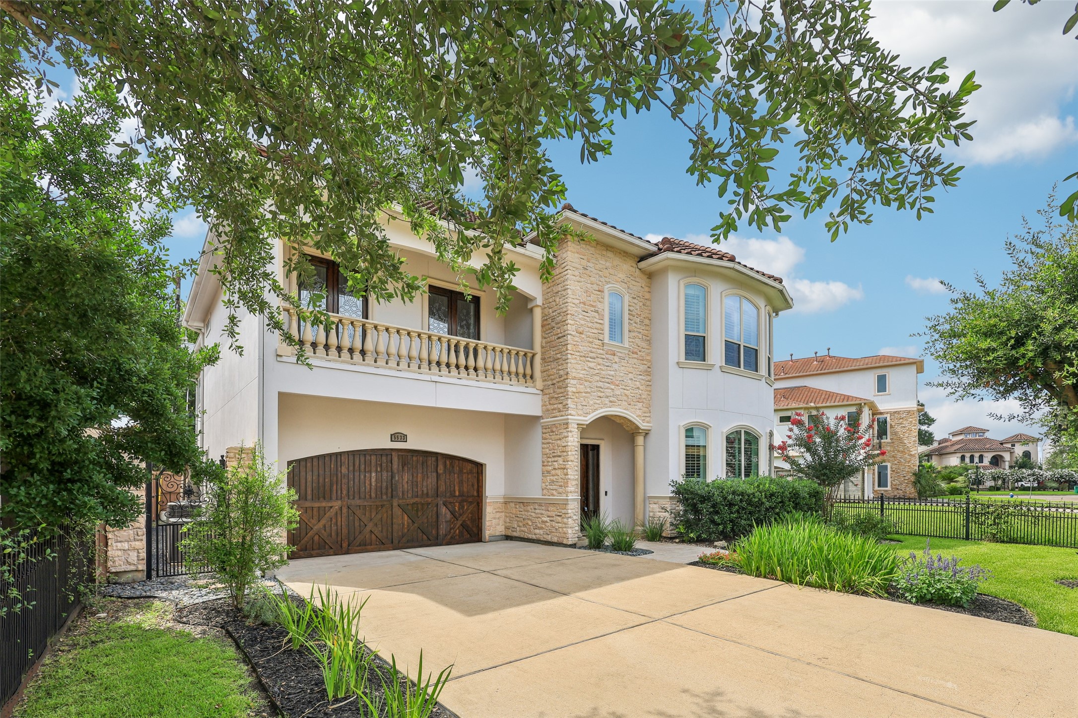 5533 Navarro Street Houston TX 77056