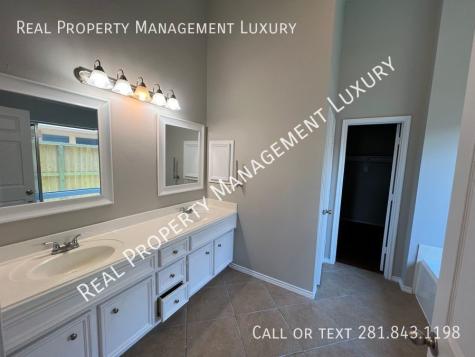 25834 Palmdale Estate Drive Richmond TX 77406