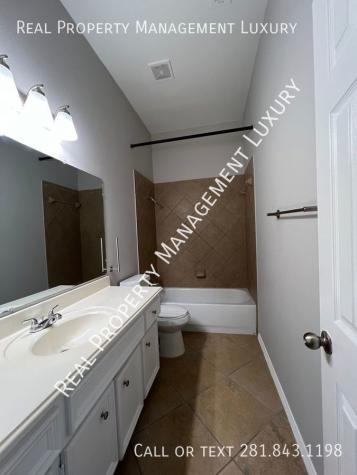 25834 Palmdale Estate Drive Richmond TX 77406