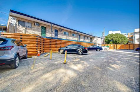1903 Commonwealth Street 31 Houston TX 77006
