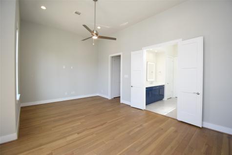 829 Live Oak Street Houston TX 77003