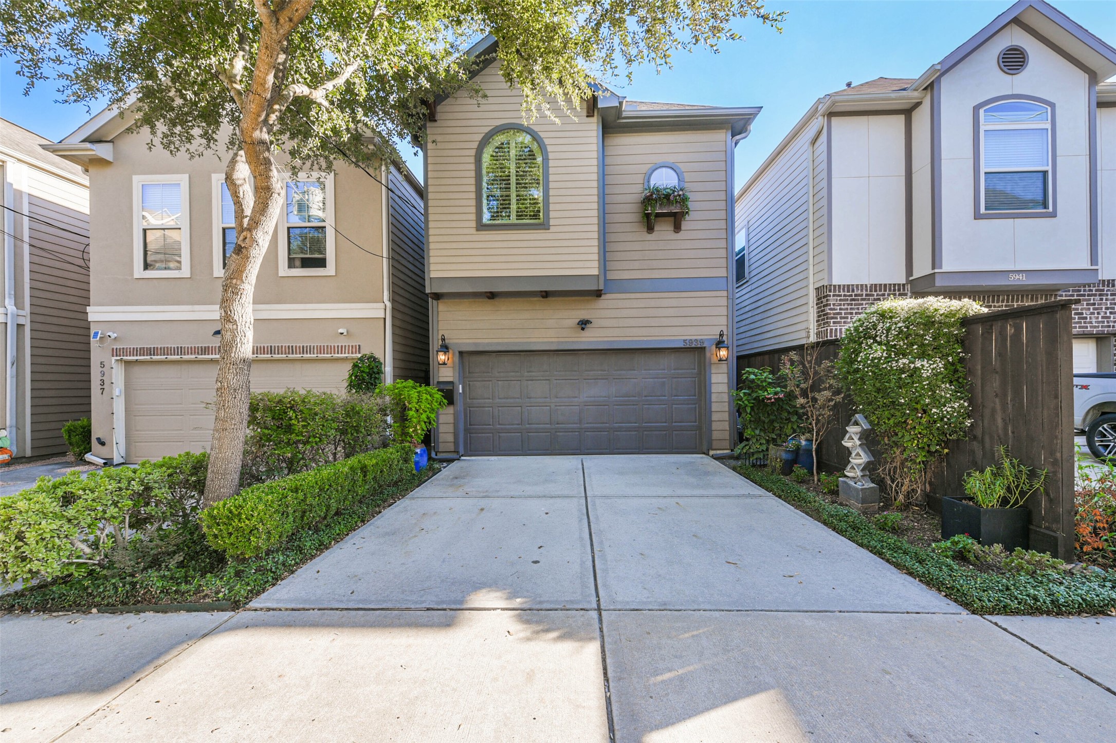 5939 Kansas Street Houston TX 77007