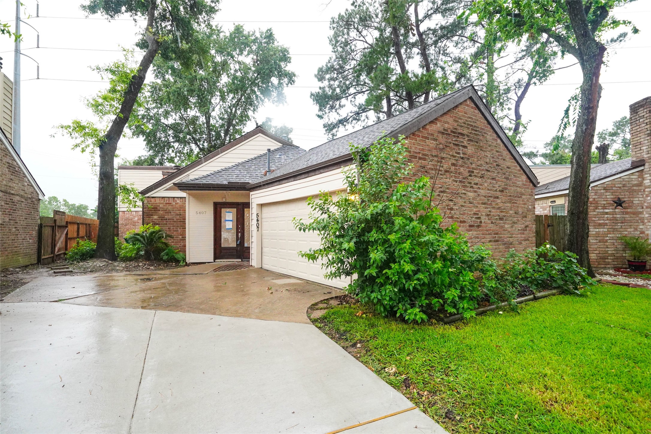 5407 Oakhaven Lane Houston TX 77091