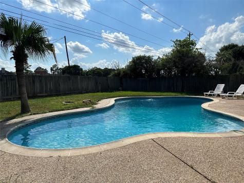 16610 La Avenida Drive Houston TX 77062